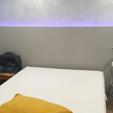 Botel Sejour Confortable Sur Peniche Luxueuse